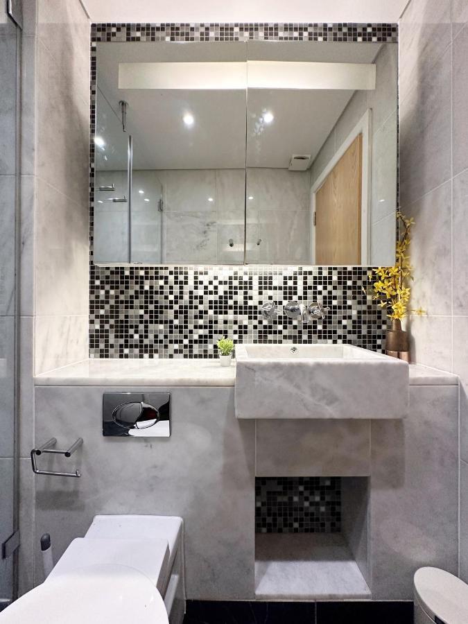 Stylish Apartment In Canary Wharf London Exterior foto